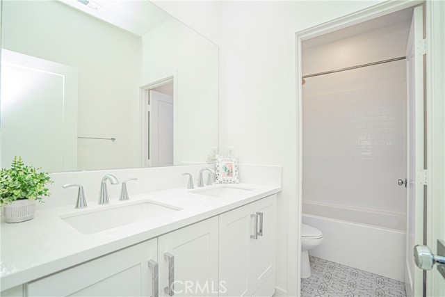 12060 Turnleaf Avenue, Whittier CA: https://media.crmls.org/medias/e93513b3-ece8-49d1-b1e8-1a97b0911565.jpg
