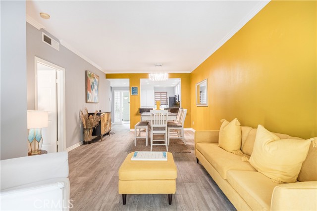 Detail Gallery Image 4 of 34 For 2233 Martin #108,  Irvine,  CA 92612 - 1 Beds | 1 Baths