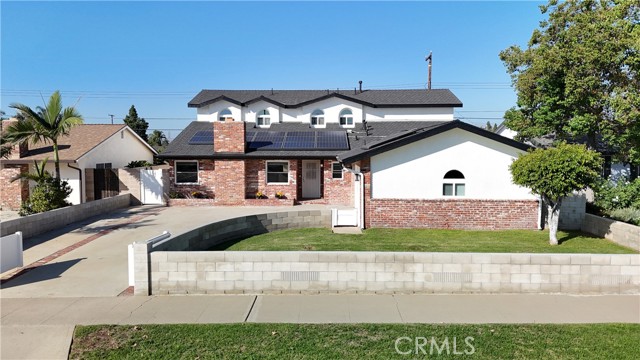 Detail Gallery Image 3 of 75 For 2331 E Adams Ave, Orange,  CA 92867 - 5 Beds | 4 Baths
