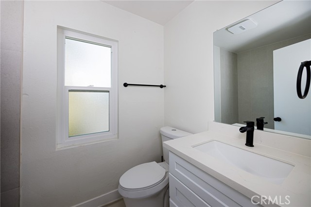 Detail Gallery Image 6 of 13 For 340 Cypress #2,  Laguna Beach,  CA 92651 - 2 Beds | 1 Baths