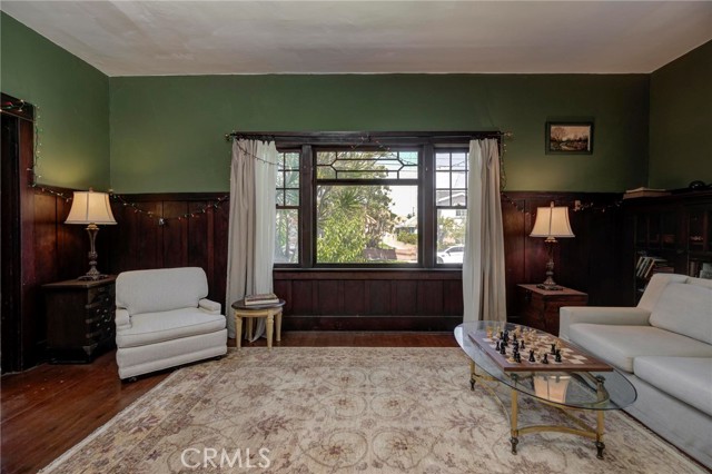 571 W 17th Street, San Pedro CA: https://media.crmls.org/medias/e936564a-f3b2-45c3-8107-f6b32f682af5.jpg