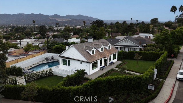 430 W Kenneth Road, Glendale CA: https://media.crmls.org/medias/e9366d1d-1f7d-4136-9da9-7872a96c1e37.jpg