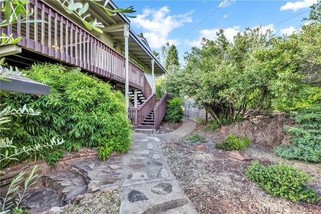 Detail Gallery Image 9 of 52 For 18528 North Shore Dr, Hidden Valley Lake,  CA 95467 - 3 Beds | 3 Baths