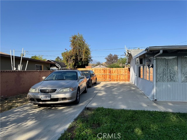 2064 E Campus Way, Hemet CA: https://media.crmls.org/medias/e936e26c-3a5c-4902-be33-2626294d9dc8.jpg