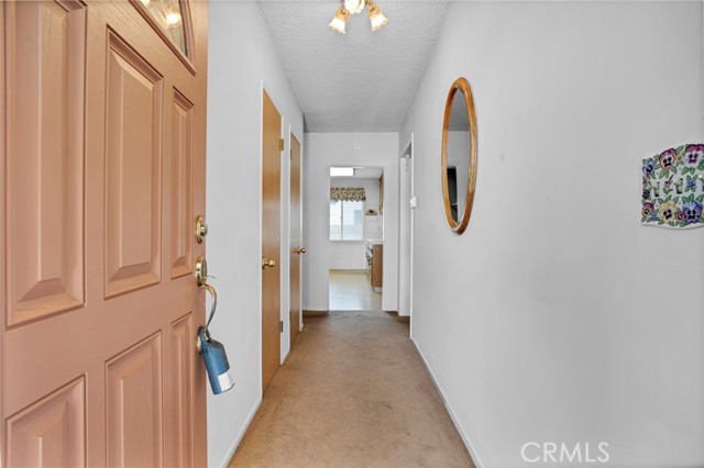 Detail Gallery Image 6 of 46 For 18944 Prairie St, Northridge,  CA 91324 - 4 Beds | 2 Baths