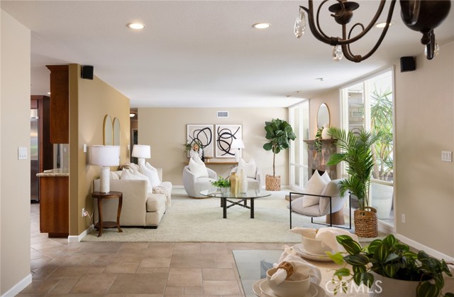 1032 Saint John Place, North Tustin CA: https://media.crmls.org/medias/e937d47e-7624-4b9c-b0d1-2d2995fa12d1.jpg