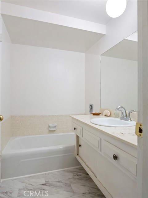 Detail Gallery Image 14 of 24 For 3500 W Manchester #450,  Inglewood,  CA 90305 - 3 Beds | 2 Baths