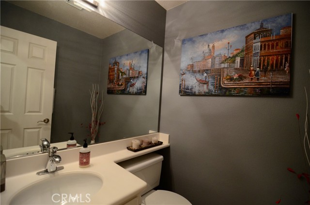 Detail Gallery Image 8 of 22 For 16 Parker St, Ladera Ranch,  CA 92694 - 2 Beds | 2/1 Baths