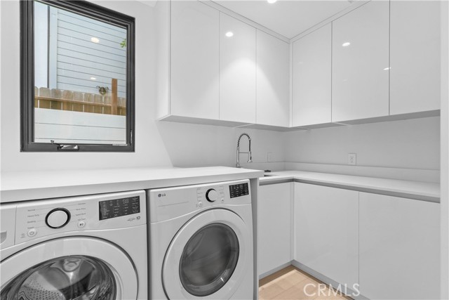 Detail Gallery Image 47 of 49 For 4532 Katherine, Sherman Oaks,  CA 91423 - 6 Beds | 6/1 Baths