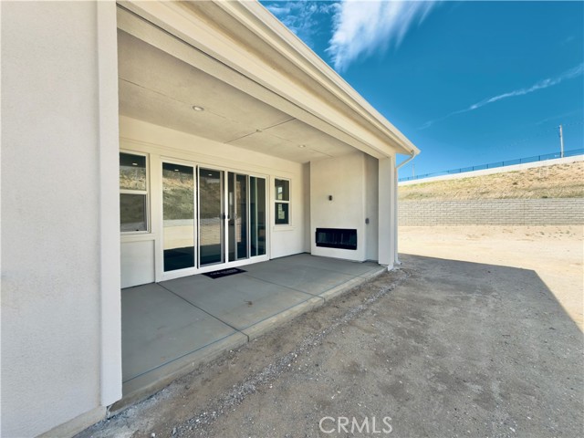 7051 Hurley Court, San Bernardino CA: https://media.crmls.org/medias/e93a7b81-c955-484c-a36a-b241827ce02c.jpg