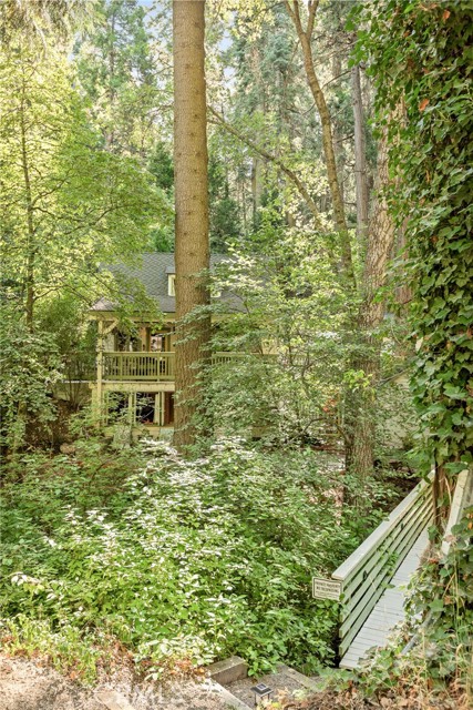 655 Cottage Grove Drive, Lake Arrowhead, CA 92352