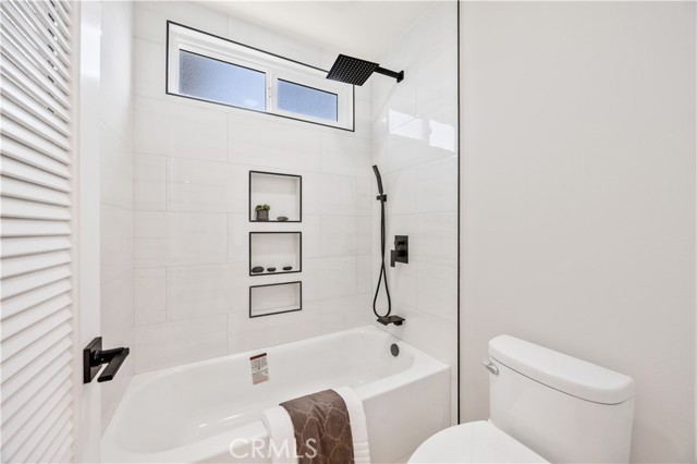 26592 Tampico Place, Mission Viejo CA: https://media.crmls.org/medias/e93b2dbe-bfae-4c17-a208-4480e4ca9798.jpg