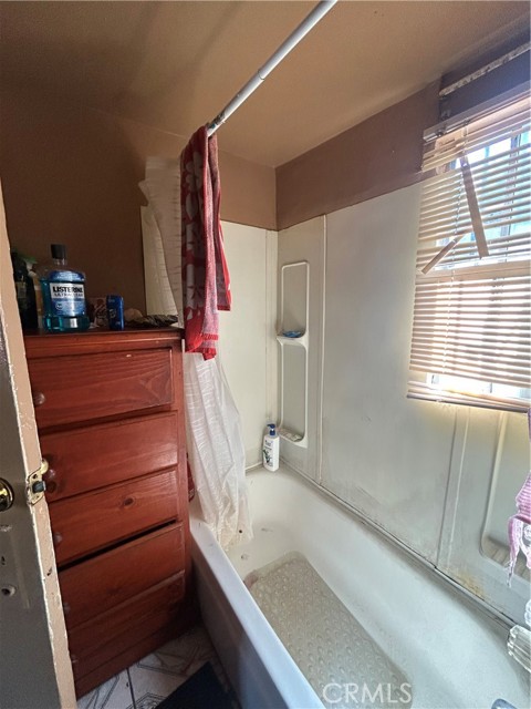 151 E 67th Street, Los Angeles CA: https://media.crmls.org/medias/e93b772a-1433-447f-ba53-e1e9ca80f1c3.jpg