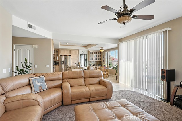 51 Corte Madera, Lake Elsinore CA: https://media.crmls.org/medias/e93c7919-02fd-4427-bd15-a4e18939168f.jpg
