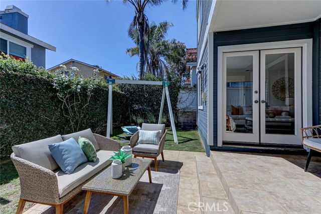 Detail Gallery Image 23 of 43 For 1808 Pullman Ln #B,  Redondo Beach,  CA 90278 - 4 Beds | 2/1 Baths