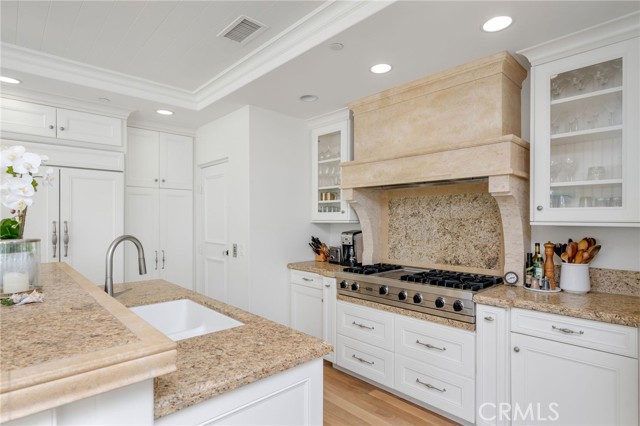 Detail Gallery Image 13 of 29 For 846 Diamond St, Laguna Beach,  CA 92651 - 3 Beds | 2/1 Baths