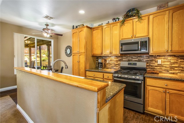 Detail Gallery Image 5 of 25 For 4646 Spring View Dr, Banning,  CA 92220 - 4 Beds | 2 Baths