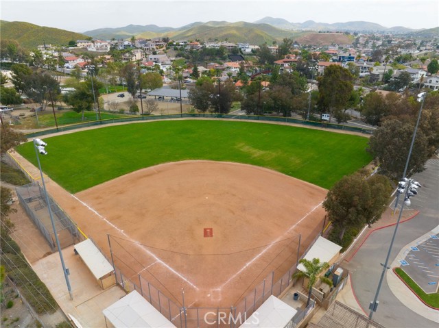 Detail Gallery Image 34 of 44 For 29860 Steel Head Dr, Canyon Lake,  CA 92587 - 3 Beds | 2 Baths