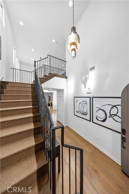 105 newall, Irvine CA: https://media.crmls.org/medias/e93dd459-c498-4f33-9a36-a4a4861c4ceb.jpg
