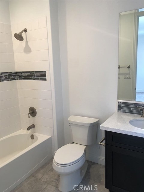 11716 N Manchester Way, Porter Ranch CA: https://media.crmls.org/medias/e93e35fa-ea19-4820-876d-e62ea725f220.jpg
