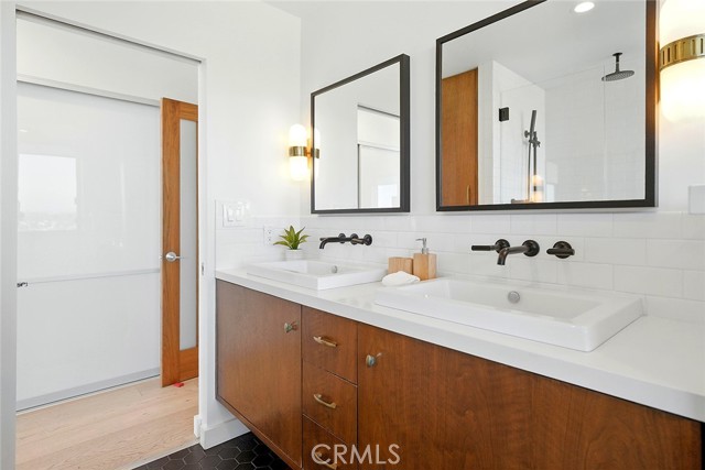 Detail Gallery Image 17 of 36 For 2999 E Ocean Bld #1320,  Long Beach,  CA 90803 - 2 Beds | 2 Baths