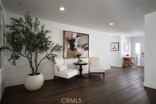 Detail Gallery Image 29 of 32 For 519 Signal Rd, Newport Beach,  CA 92663 - 6 Beds | 4/1 Baths