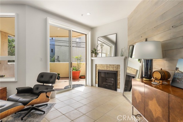 Detail Gallery Image 7 of 34 For 245 Main St #111,  Venice,  CA 90291 - 2 Beds | 2 Baths