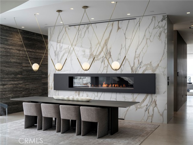 3 The Point, Coronado CA: https://media.crmls.org/medias/e93f9177-fce3-4b3a-a143-5e8634f55d2e.jpg