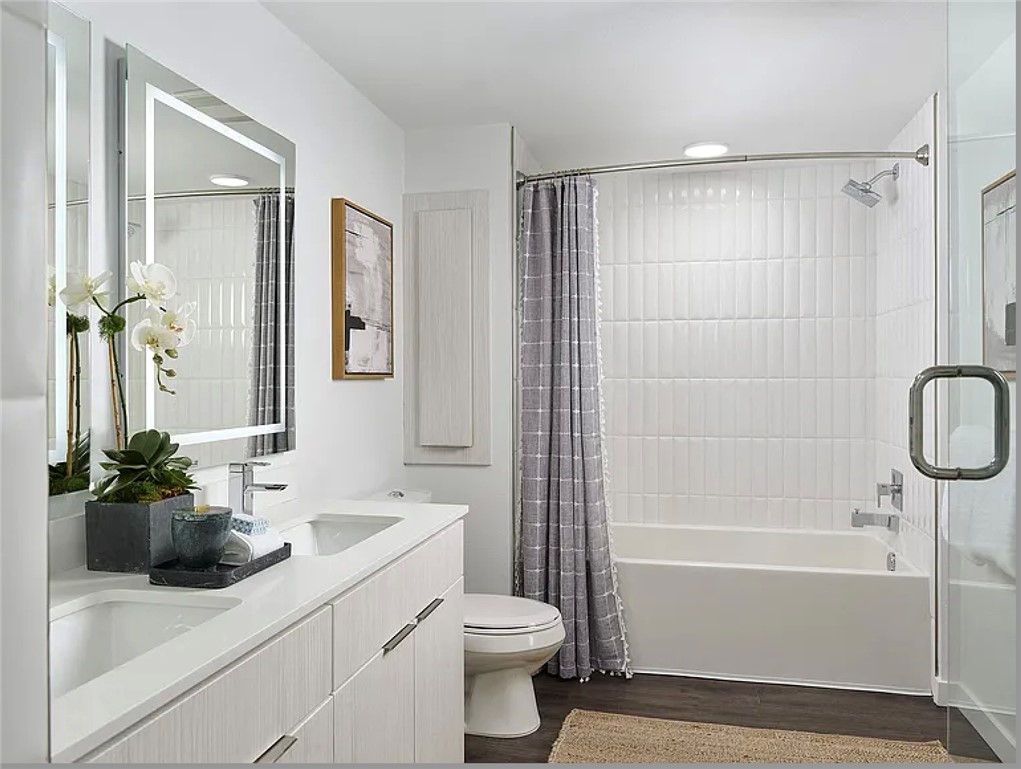 Detail Gallery Image 3 of 4 For 27930 Cabot Road #308,  Laguna Niguel,  CA 92677 - 2 Beds | 2 Baths