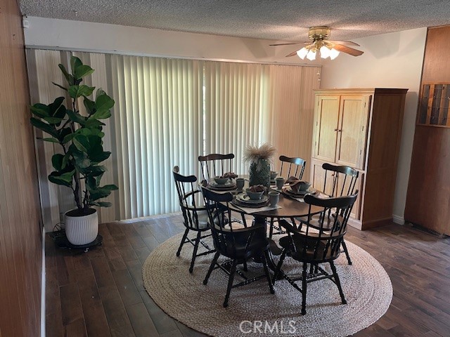 1014 E Jackson Street, Rialto CA: https://media.crmls.org/medias/e940c47a-04a0-4c26-9f43-f3f53b0847c0.jpg