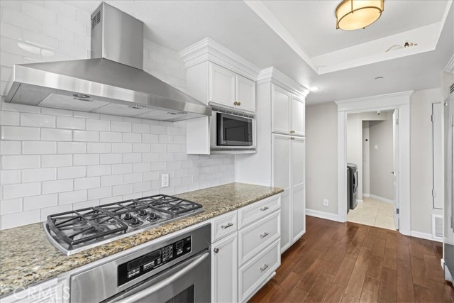 Detail Gallery Image 8 of 41 For 512 Esplanade #103,  Redondo Beach,  CA 90277 - 2 Beds | 2 Baths