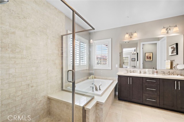 42 Castellana, Lake Forest CA: https://media.crmls.org/medias/e9417805-bfaf-4fc2-938d-330223446cae.jpg
