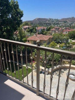 57 Sweet, Irvine CA: https://media.crmls.org/medias/e941be43-8bd8-4453-ac1b-321d57d3d339.jpg