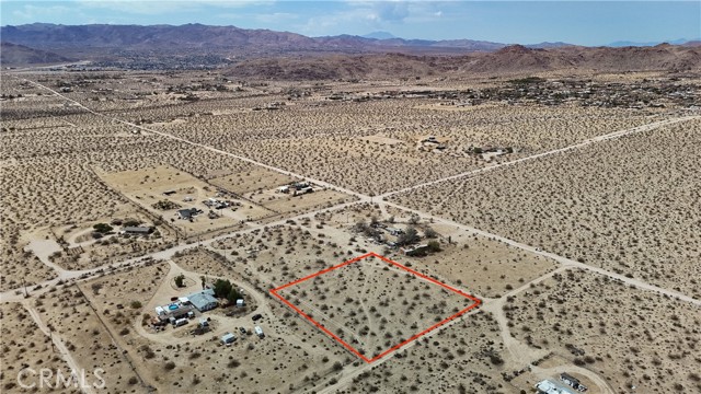 760 Carmel Street, Joshua Tree CA: https://media.crmls.org/medias/e94243c2-5059-4462-a6bd-6bbd1b5d26a2.jpg