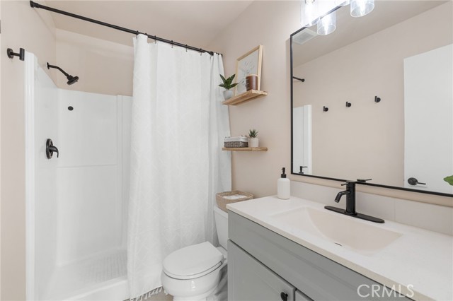 Detail Gallery Image 13 of 31 For 5001 Stoney Creek Rd #354,  Culver City,  CA 90230 - 2 Beds | 2 Baths