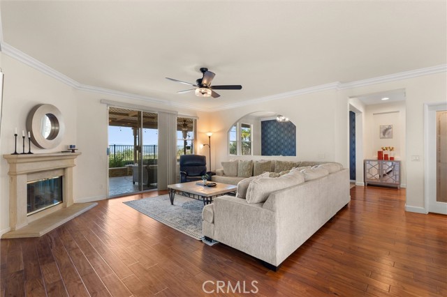 Detail Gallery Image 12 of 36 For 1461 Deer Hollow Dr, Corona,  CA 92882 - 5 Beds | 3 Baths