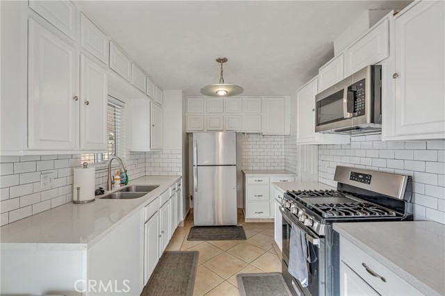 Detail Gallery Image 10 of 27 For 1604 Sunset, Barstow,  CA 92311 - 3 Beds | 2 Baths