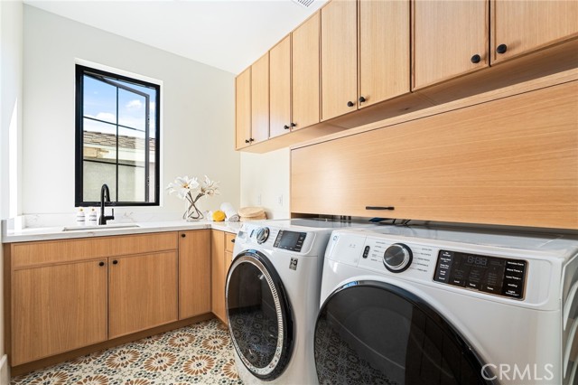 506 12th, Huntington Beach CA: https://media.crmls.org/medias/e943b49c-b664-4f6f-9762-112b447f8534.jpg