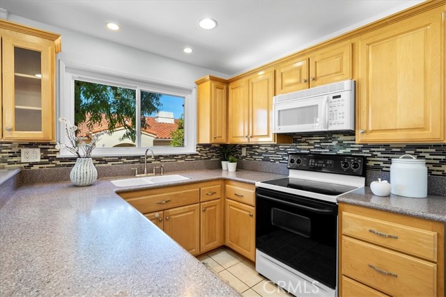 1200 Opal Street, Redondo Beach, California 90277, 3 Bedrooms Bedrooms, ,2 BathroomsBathrooms,Residential,Sold,Opal,SB22049934