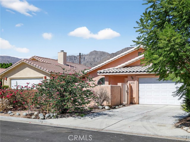Detail Gallery Image 2 of 22 For 51895 Avenida Martinez, La Quinta,  CA 92253 - 3 Beds | 2 Baths