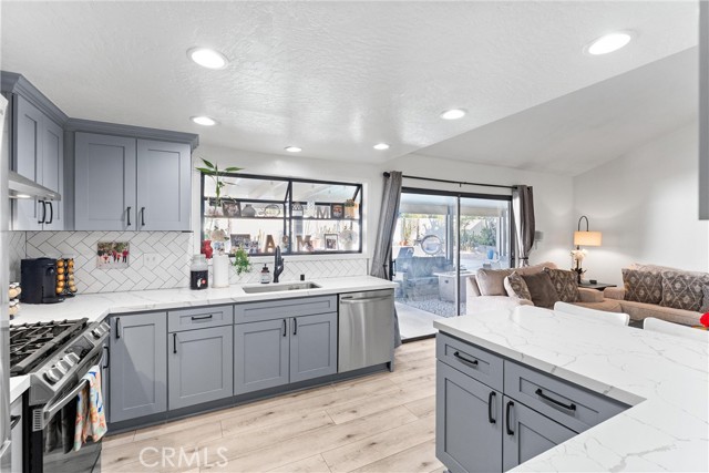 Detail Gallery Image 14 of 64 For 207 E Blue Mountain, Claremont,  CA 91711 - 3 Beds | 2 Baths