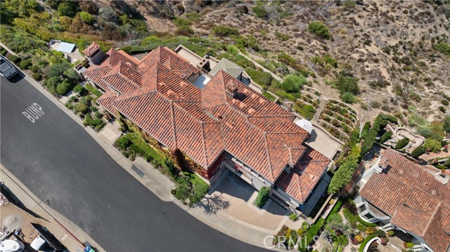 4 Le Conte, Laguna Niguel CA: https://media.crmls.org/medias/e945d46a-5967-4ce1-a750-d01aee87cda9.jpg