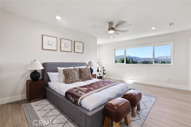 9425 Gierson Avenue, Chatsworth CA: https://media.crmls.org/medias/e9460d83-8ed9-4a14-b81e-4a9e56b15ce2.jpg