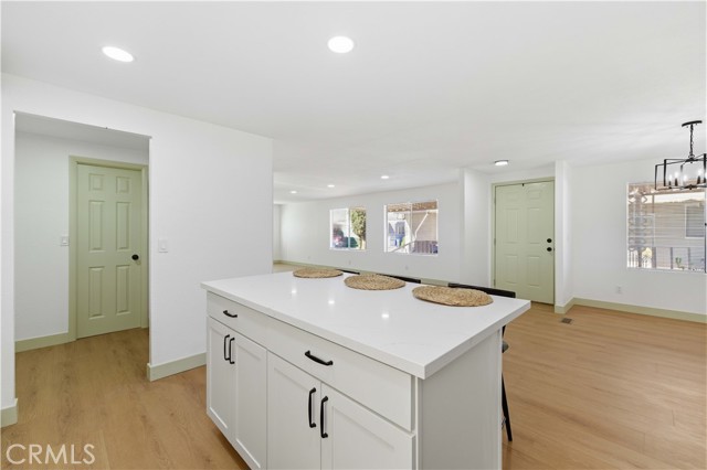 Detail Gallery Image 8 of 20 For 4444 E R, Palmdale,  CA 93552 - 4 Beds | 2 Baths