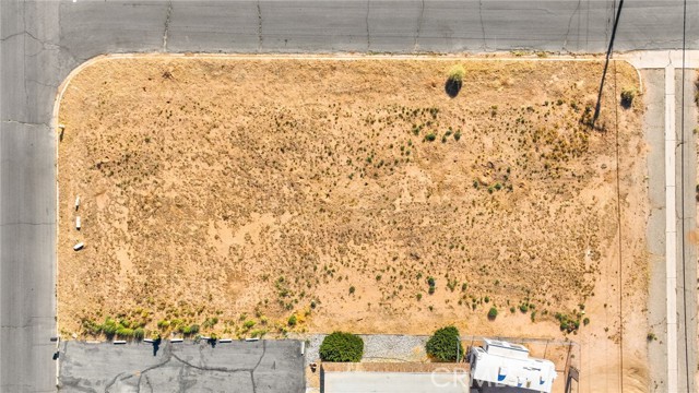 Detail Gallery Image 8 of 11 For 22869 Us Hwy 18, Apple Valley,  CA 92307 - – Beds | – Baths