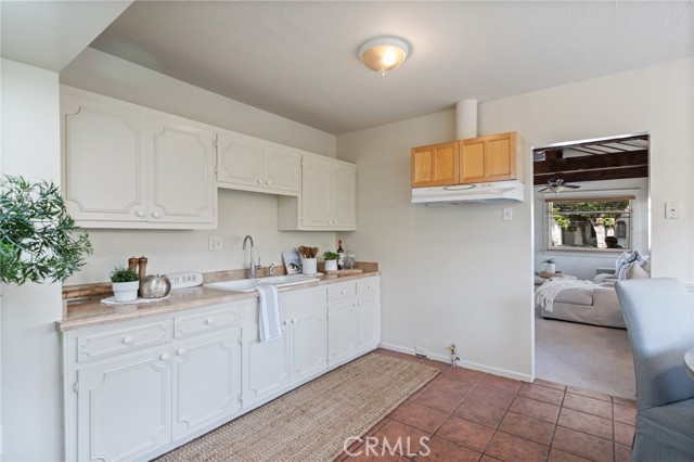 533 Roswell Avenue, Long Beach CA: https://media.crmls.org/medias/e9470966-dfdb-4406-ace9-986932dd047d.jpg