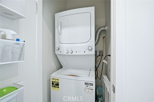 Detail Gallery Image 33 of 45 For 18315 Iris Ln, Yorba Linda,  CA 92886 - 2 Beds | 2/1 Baths