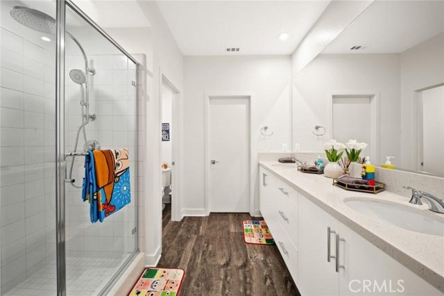 1614 W Bushell Street, Anaheim CA: https://media.crmls.org/medias/e9476509-fad7-4bb4-8357-0e76005f3d65.jpg