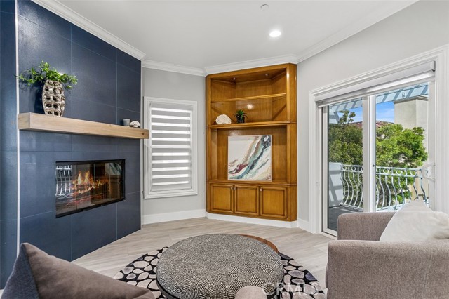 Detail Gallery Image 34 of 74 For 508 Westminster Ave, Newport Beach,  CA 92663 - 5 Beds | 5/1 Baths