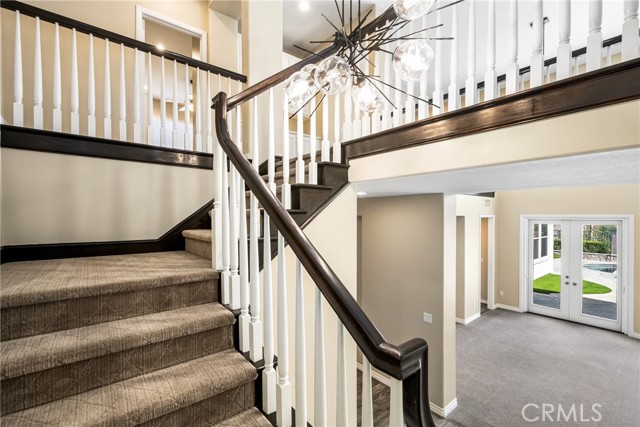 Detail Gallery Image 23 of 44 For 1030 S Summer Breeze Ln, Anaheim Hills,  CA 92808 - 5 Beds | 4/1 Baths